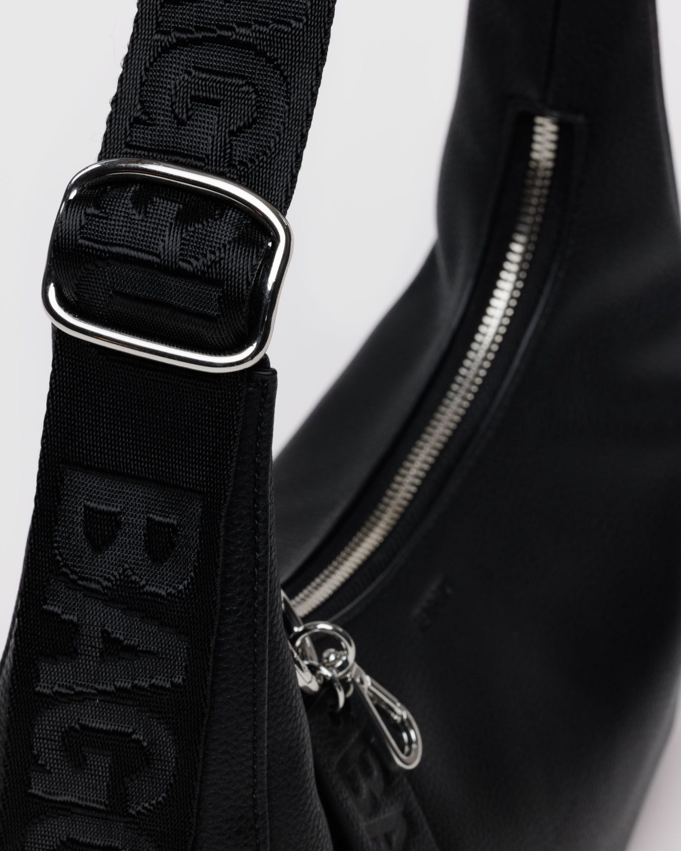 Small Recycled Leather Crescent Bag V8
