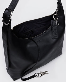 Recycled Leather Shoulder Bag P8