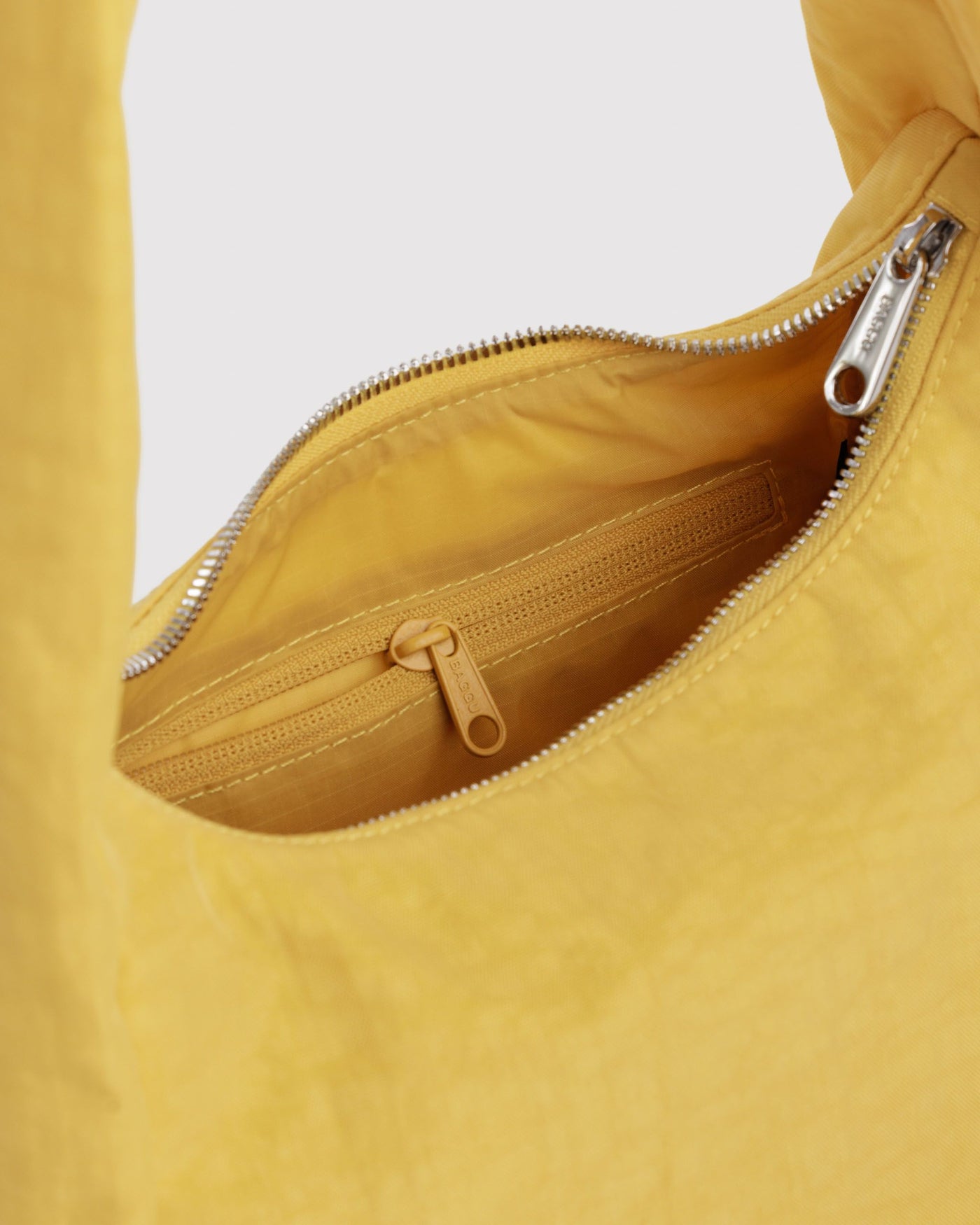 Small Nylon Meringue Bag V9