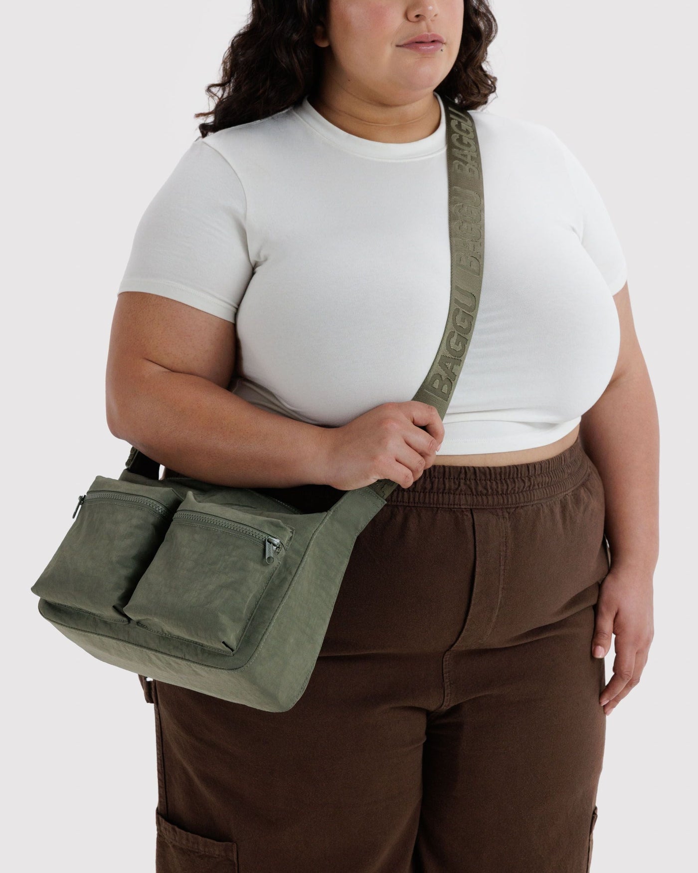 Medium Cargo Crossbody T8
