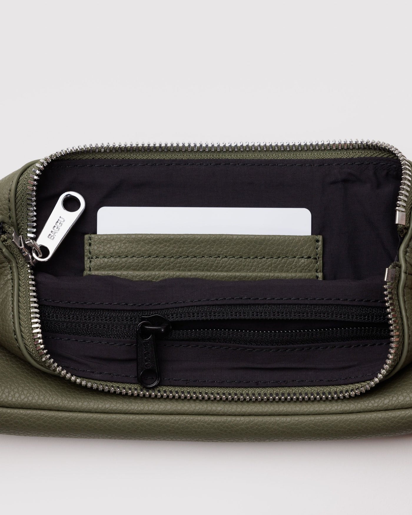 Recycled Leather Pochette E8