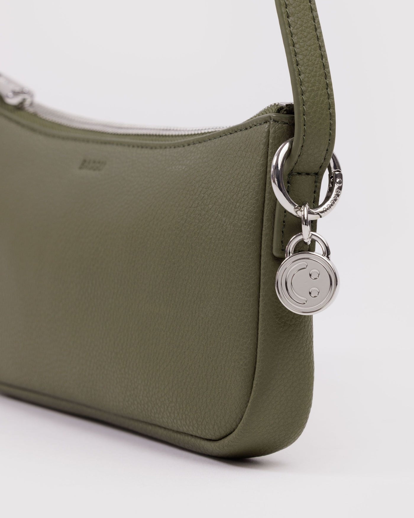 Recycled Leather Pochette E8