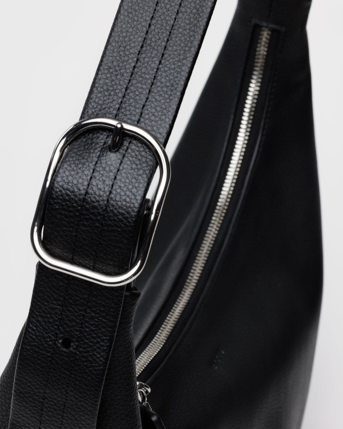 Recycled Leather Shoulder Bag P8