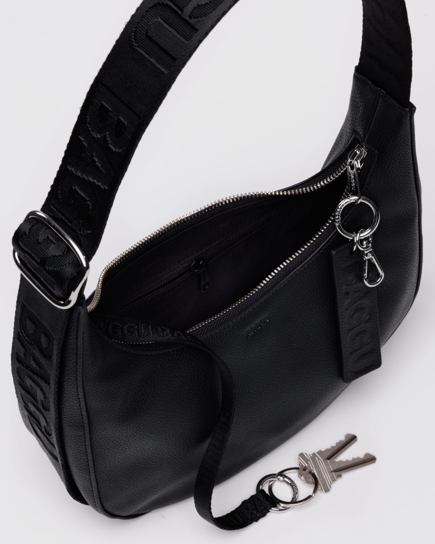 Small Recycled Leather Crescent Bag V8